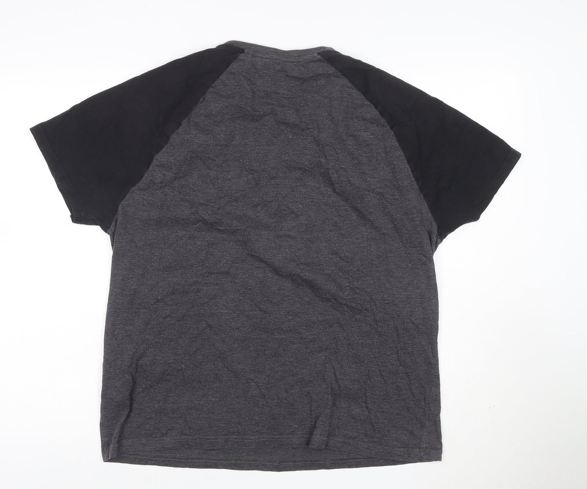 Close-up detail of Cedherring Men's Grey Black Large Slim Fit Raglan Crew Neck T-Shirt