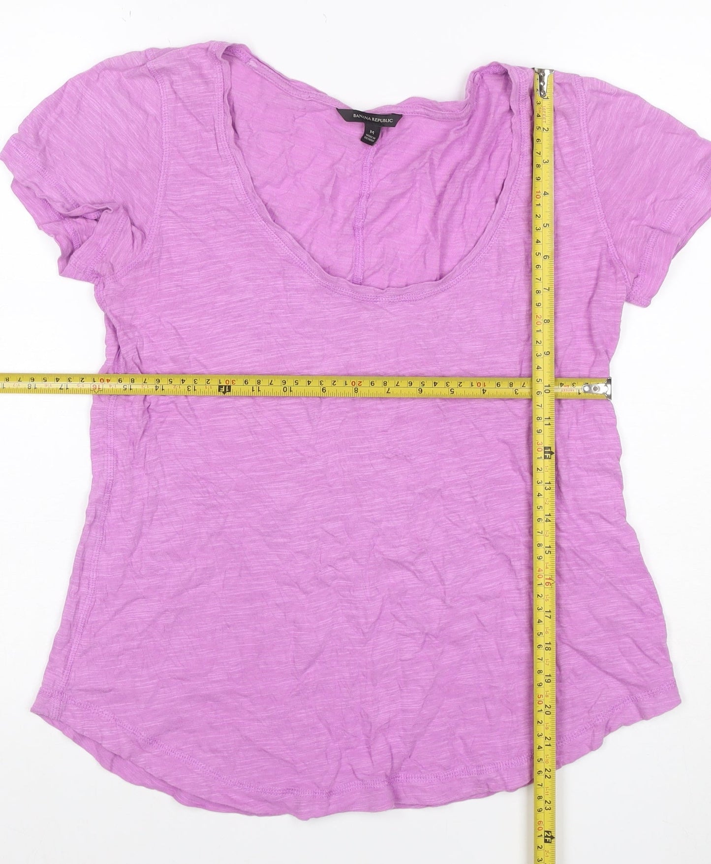 Banana Republic Women’s Pink M Basic Scoop Neck Short Sleeve T-Shirt