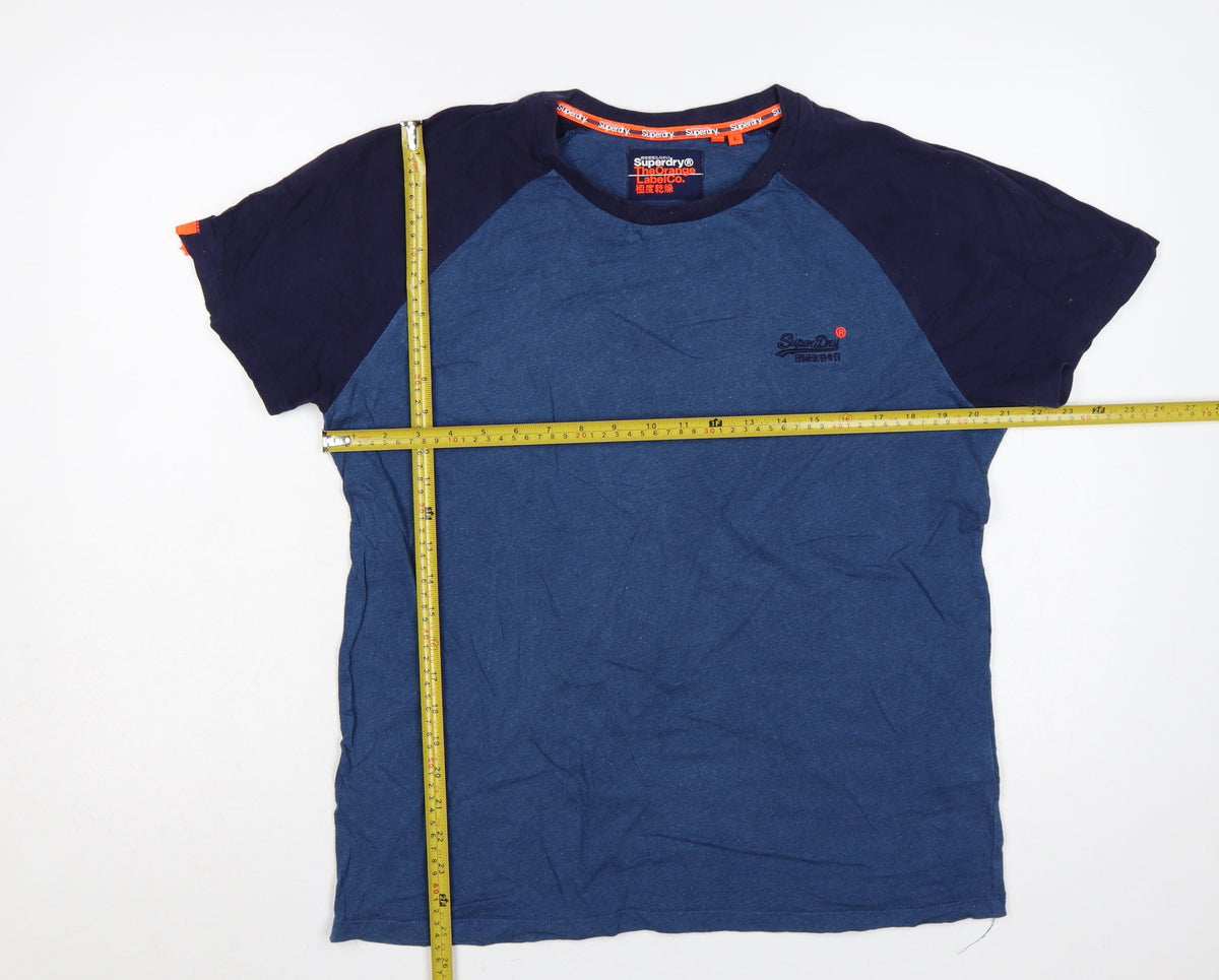 Close-up detail of Superdry Men’s Blue L Raglan Colourblock Logo Crew Neck T-Shirt