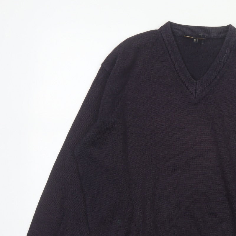 Additional view of Gabicci Men’s Black V-Neck Knit jumper, size M