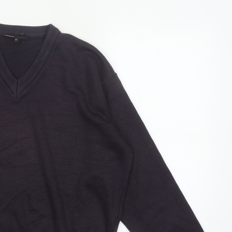 Additional view of Gabicci Men’s Black V-Neck Knit jumper, size M