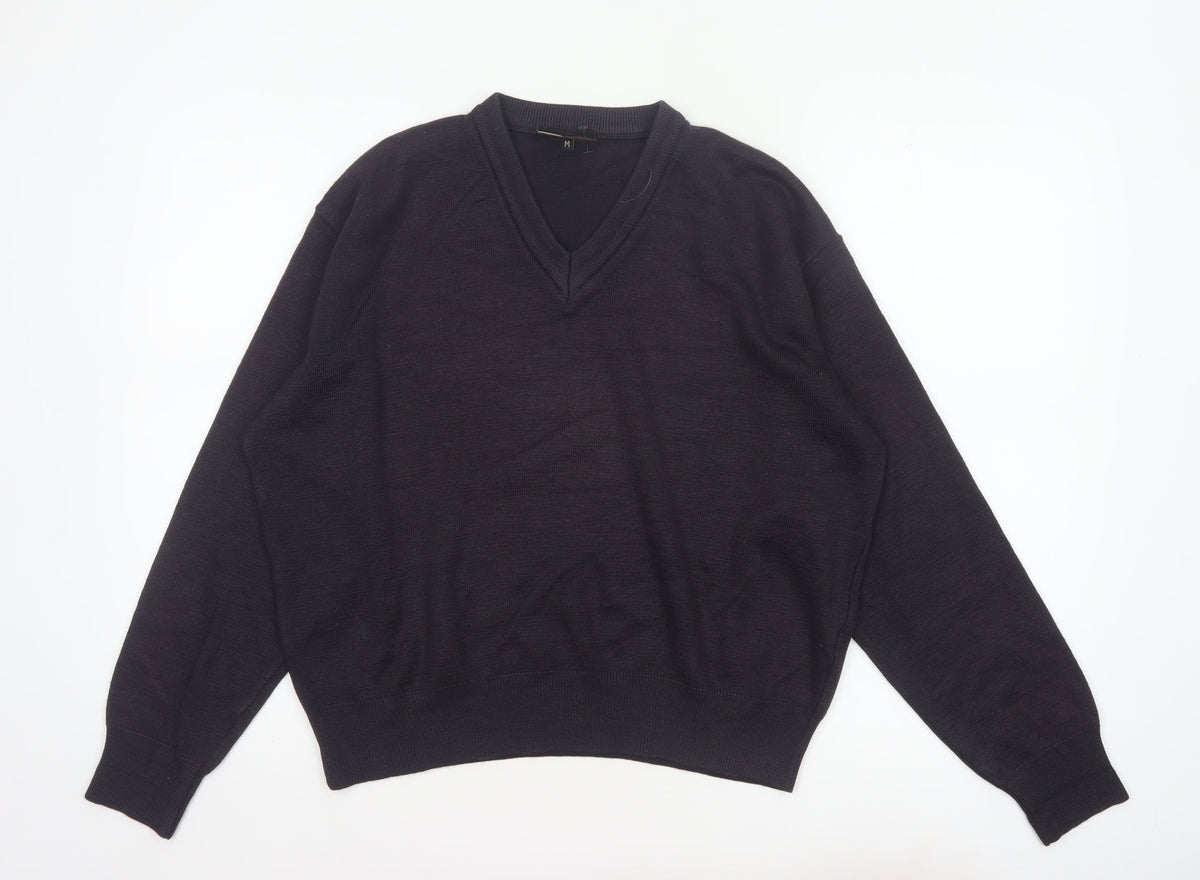 Back view of Gabicci Men’s Black V-Neck Knit jumper, size M