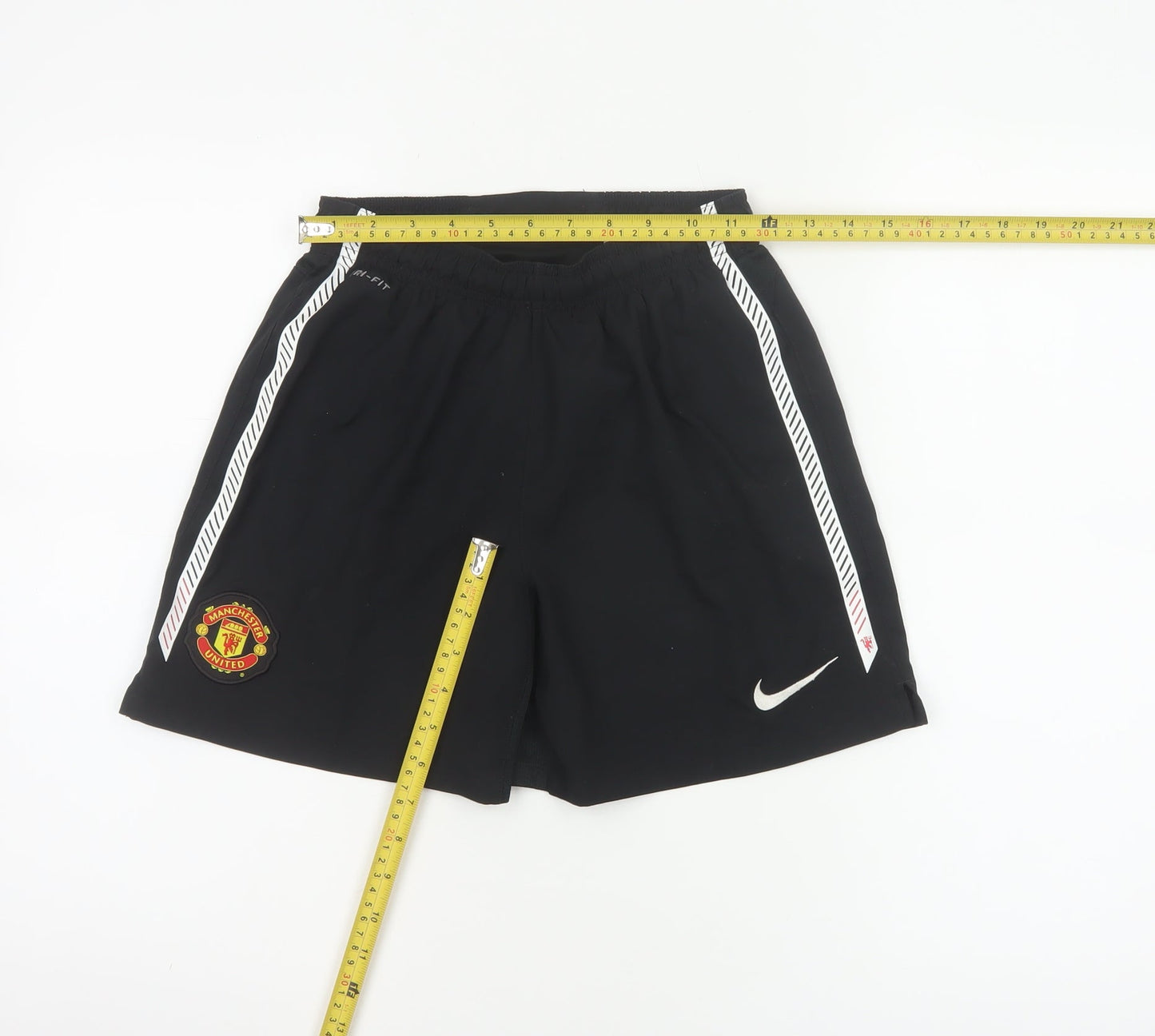 Nike Boys Black Manchester United Dri-FIT Football Shorts 10-12 Years