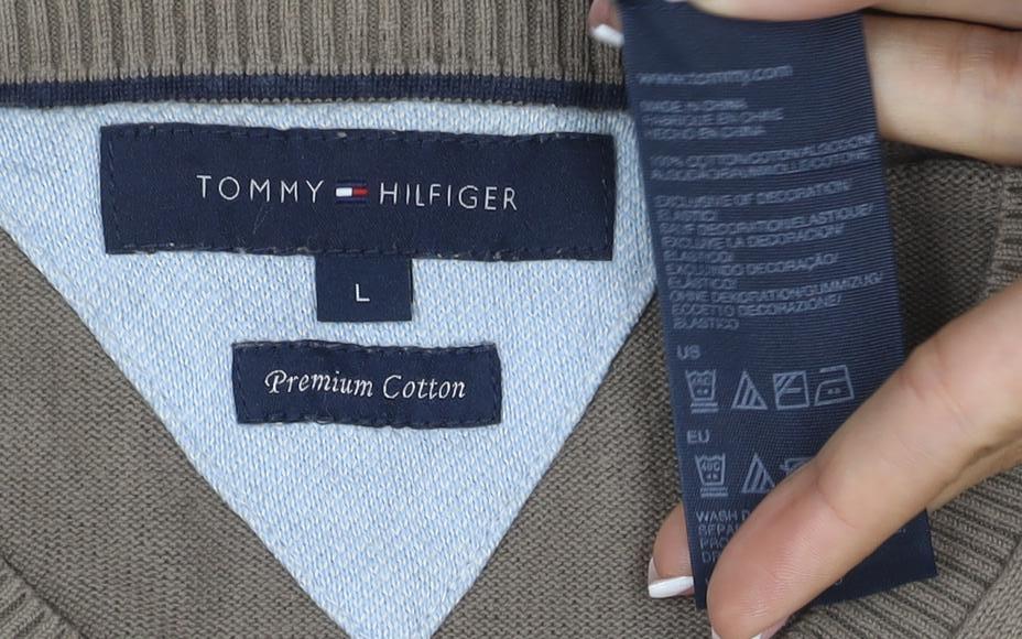 Tommy Hilfiger Men’s Beige L Cotton V-Neck Logo Pullover Jumper
