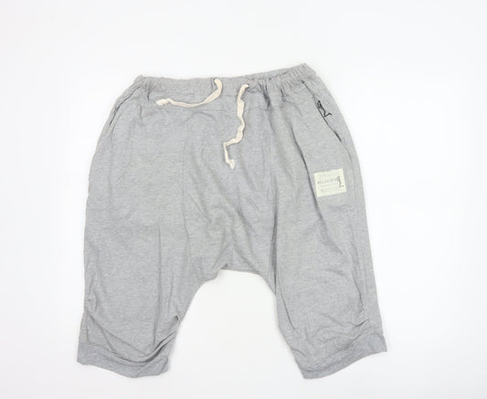 Religion Men's Grey L Sweat Shorts Drawstring Cotton Logo Pockets