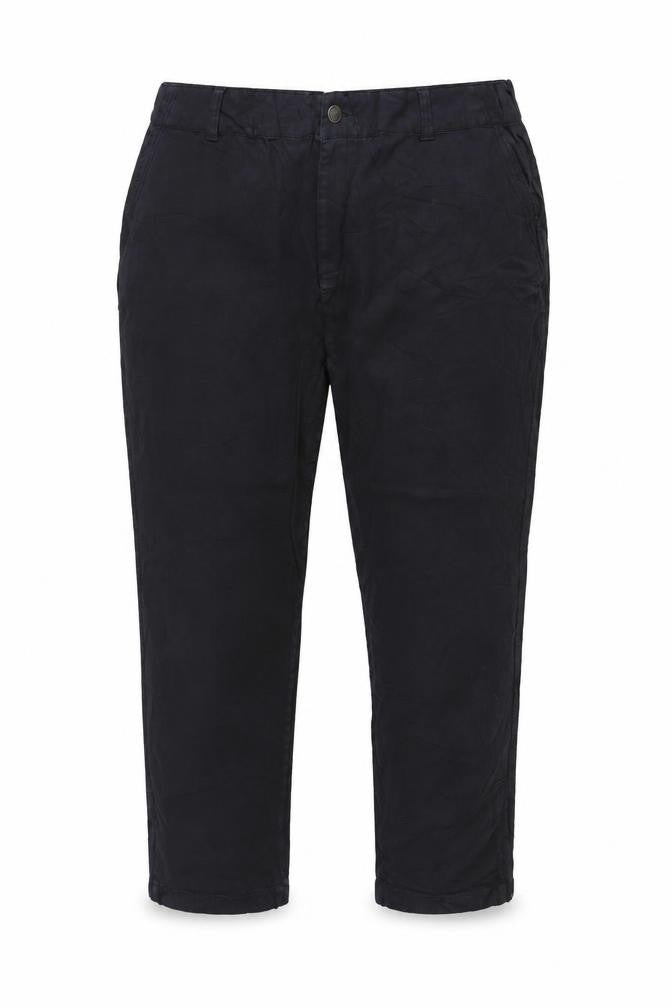 Front view of FatFace Men’s Black, size 24, Tapered Stretch Cotton Blend Jeans Short