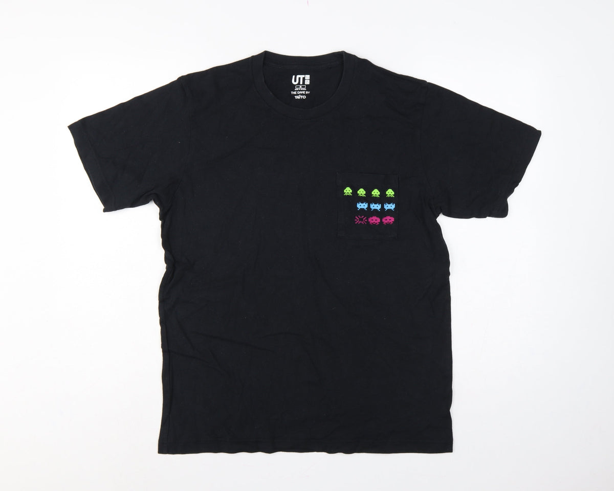 Back view of Uniqlo Men Black M UT Taito Space Invaders Pocket Graphic T-Shirt