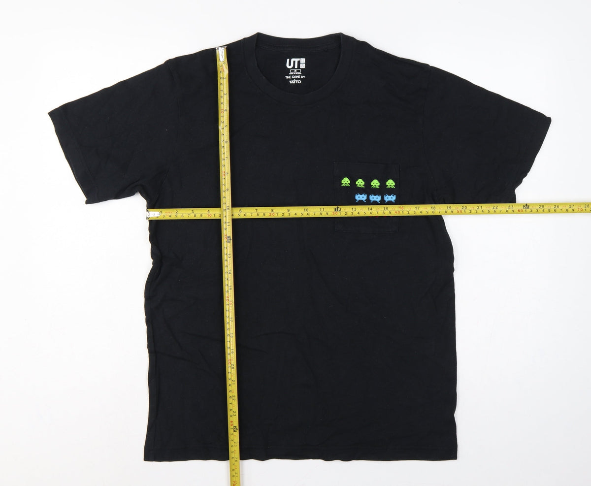 Close-up detail of Uniqlo Men Black M UT Taito Space Invaders Pocket Graphic T-Shirt