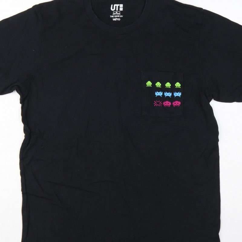 Additional view of Uniqlo Men Black M UT Taito Space Invaders Pocket Graphic T-Shirt