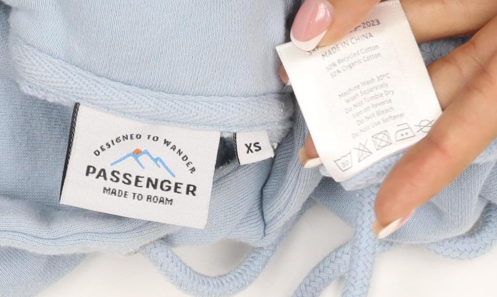 Passenger Women’s Blue XS Pullover Hoodie Graphic Print