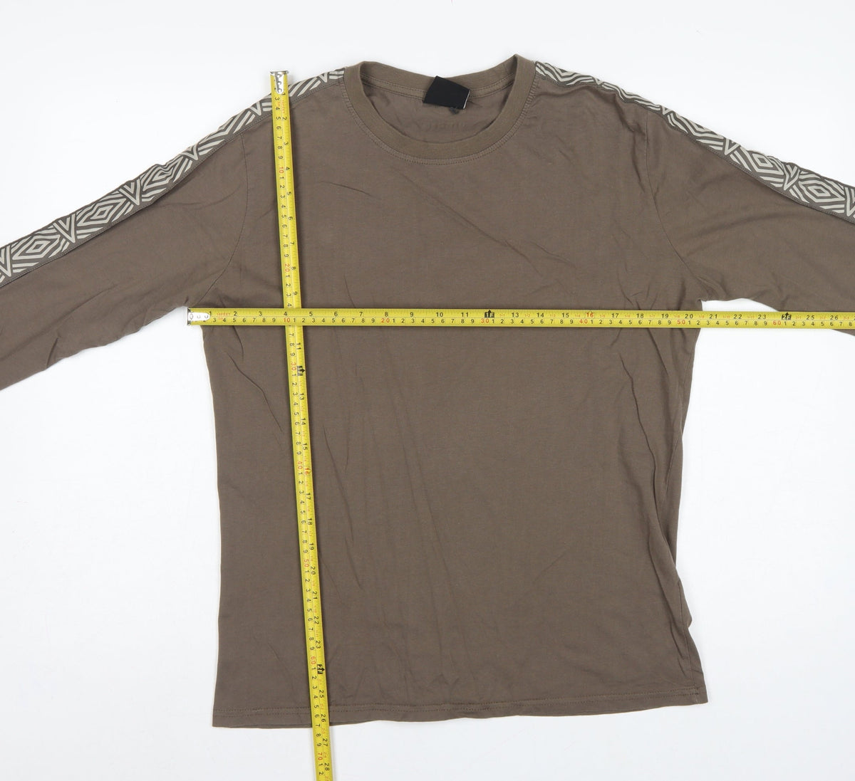 Umbro Men's Brown M Long Sleeve Crew Neck Geometric Logo T-Shirt