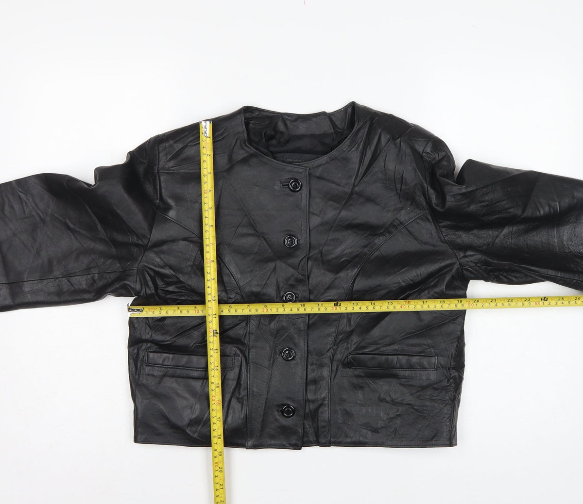 Antiloppe Women’s Black Leather Cropped Collarless Jacket Size L