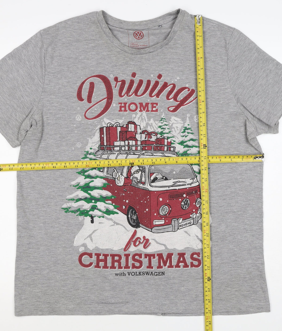 Brand and care label for Volkswagen men’s grey xl christmas driving home graphic t-shirt