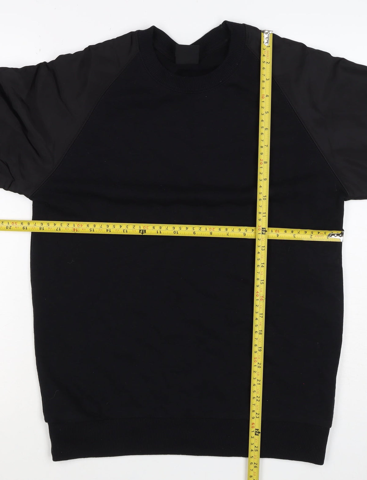 Outfitters Men’s Black M Crew Neck Pullover Sweatshirt Contrast Sleeves
