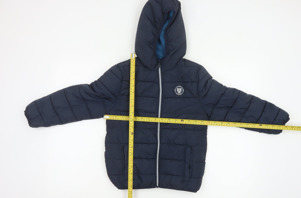 Close-up detail of Studio boys’ blue 7-8 years hooded puffer jacket quilted fleece lined