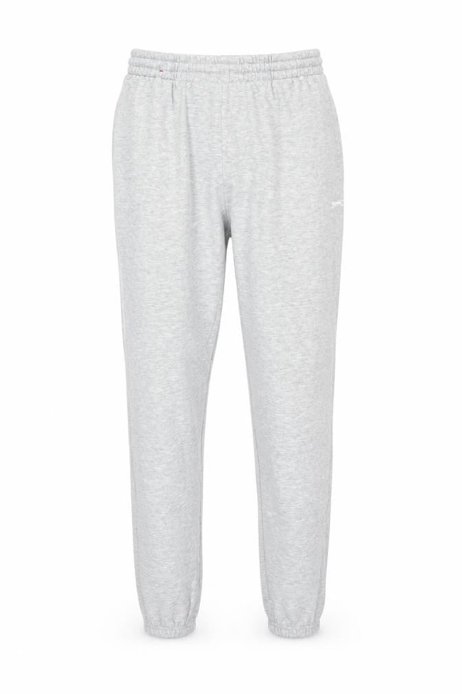 Front view of Slazenger Men Grey M Fleece Jogger Sweatpants Elastic Waist Logo
