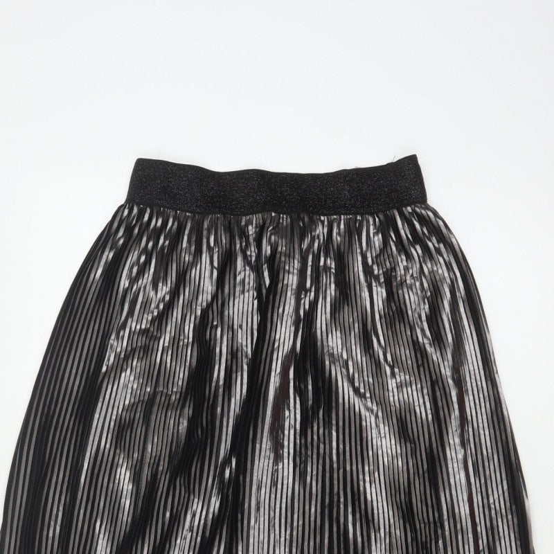 Saint Tropez Women’s Black Silver Metallic Pleated Midi Skirt M