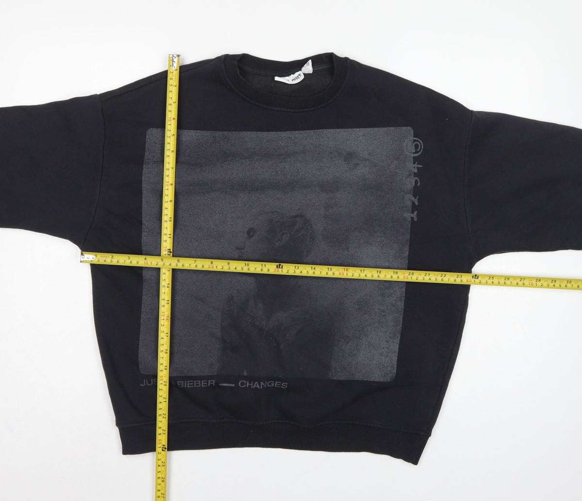 Justin Bieber Women’s Black S Pullover Changes Graphic Sweatshirt