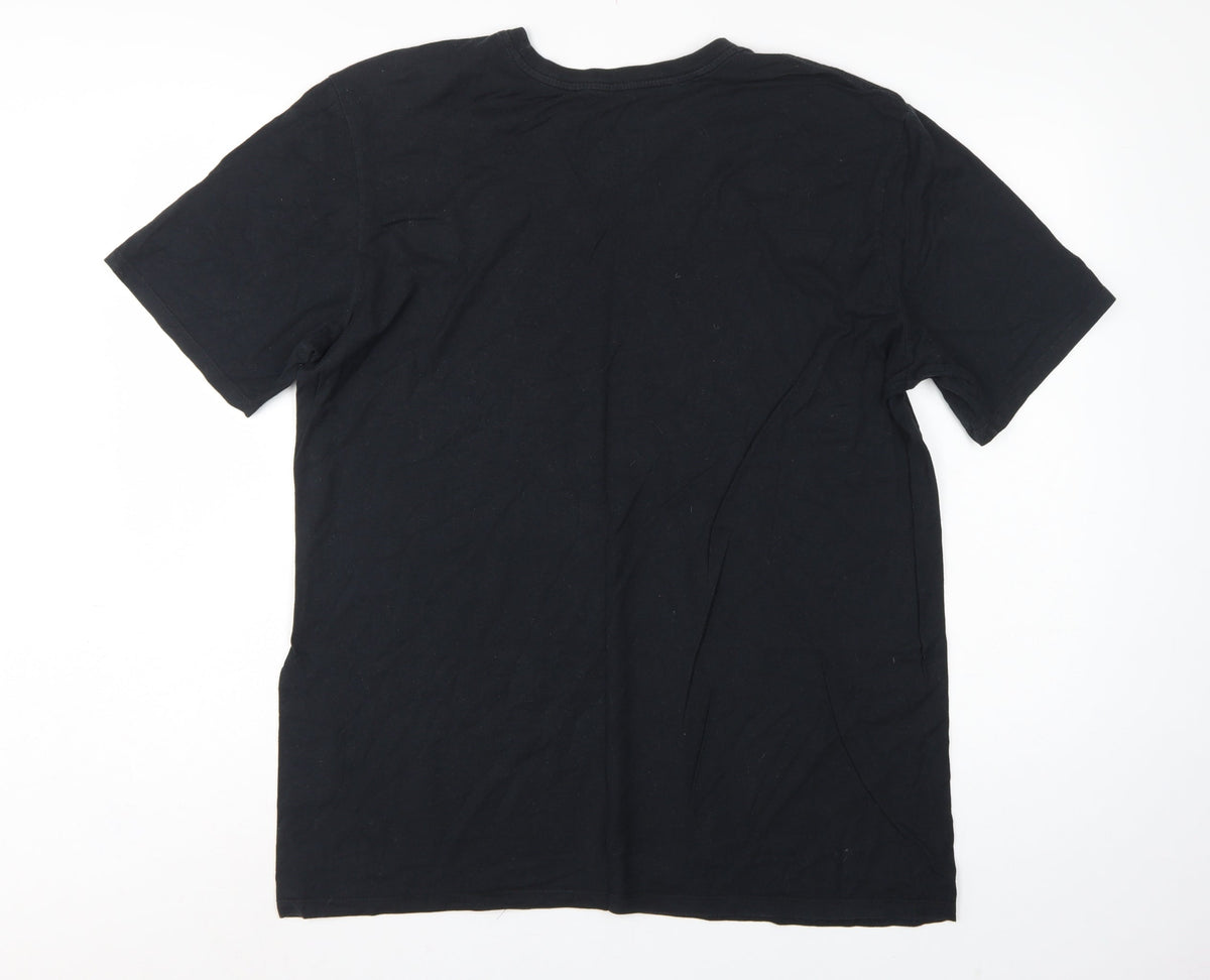 Nike Men’s Black XL Athletic Cut Swoosh Logo Crew Neck T-Shirt