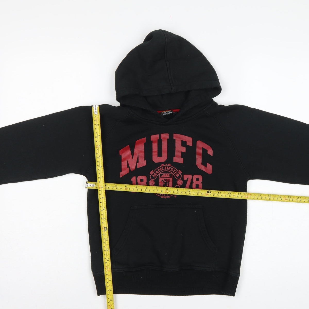 Manchester United Boys Black 12-13 Pullover Hoodie Football Graphic