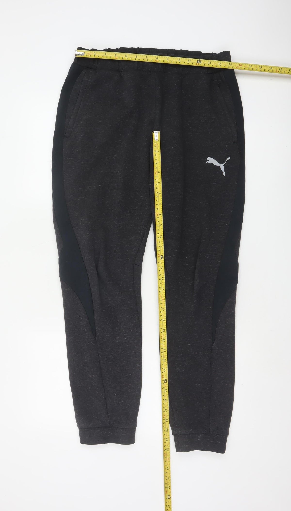 Puma Men’s Black L Tapered Cuffed Jogger Sweatpants Pockets Logo