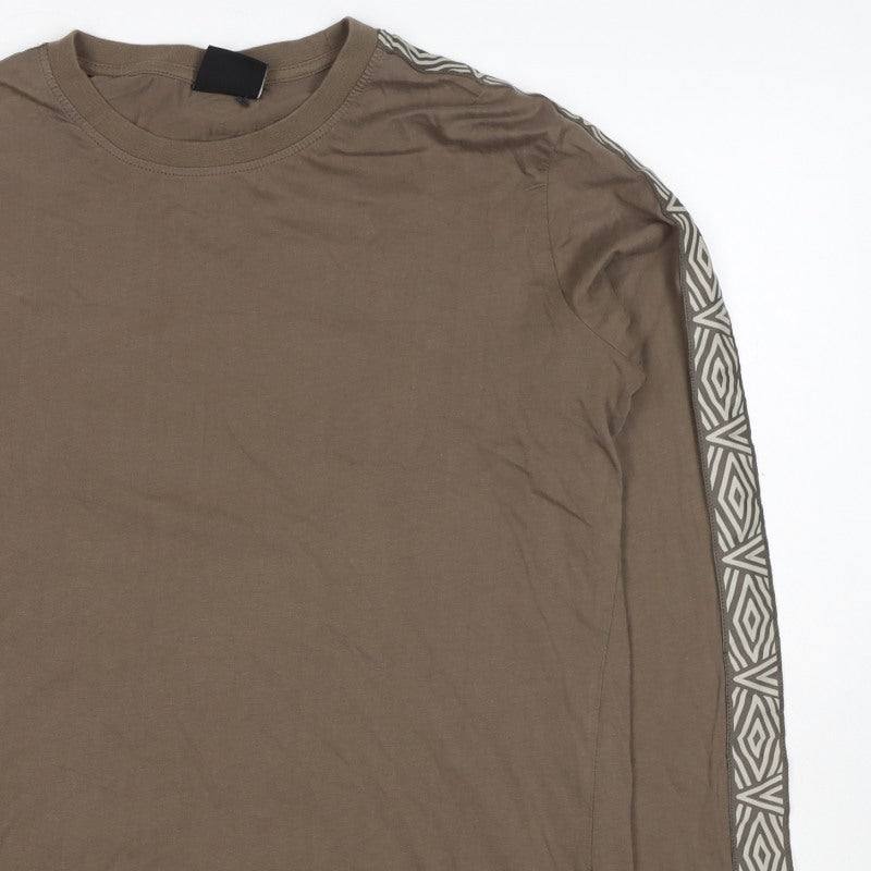 Umbro Men’s Brown Small Long Sleeve Geometric Logo T-Shirt