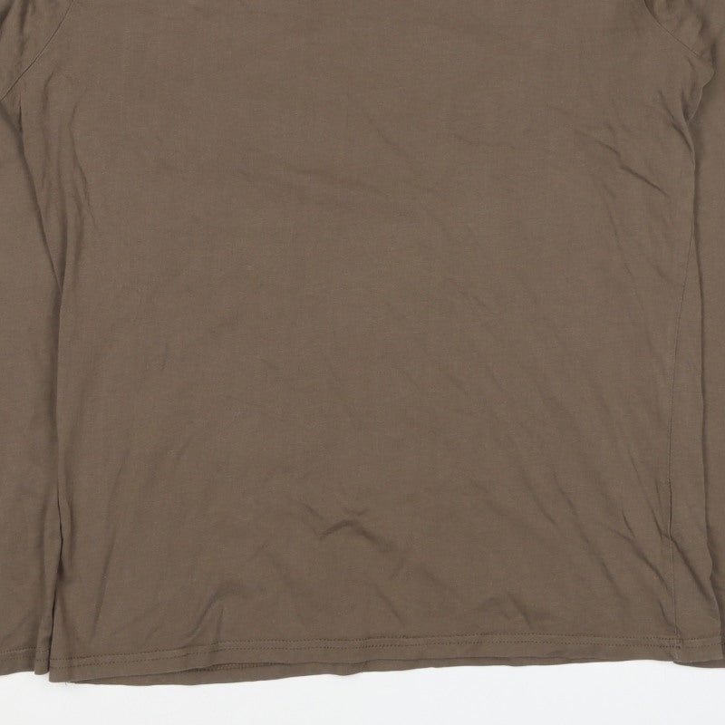 Umbro Men’s Brown Small Long Sleeve Geometric Logo T-Shirt