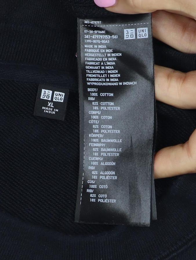 UNIQLO Unisex Black L Pullover Crew Neck Cotton Sweatshirt