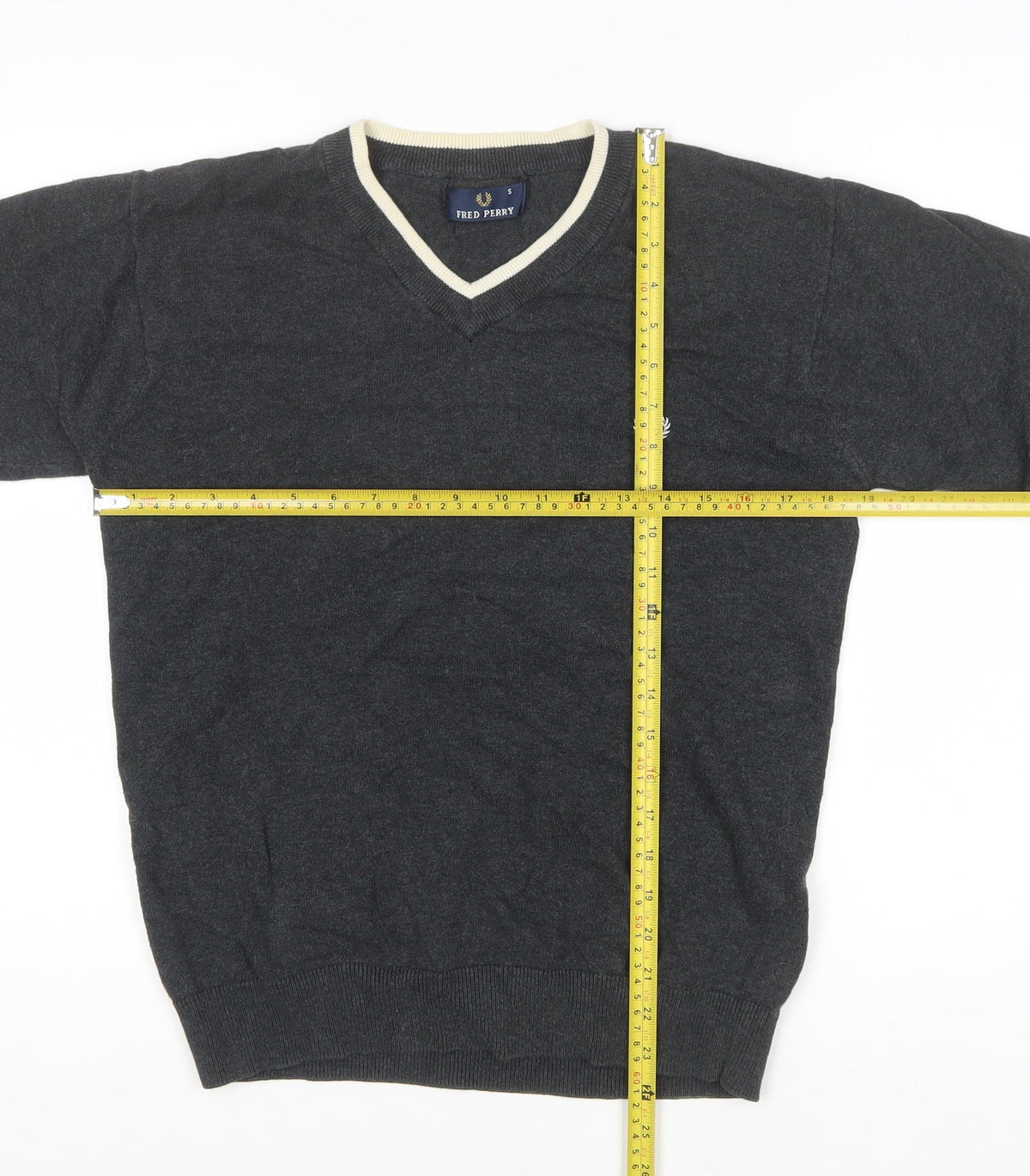 Fred Perry Men’s Grey S V-Neck Cotton Logo Pullover Jumper