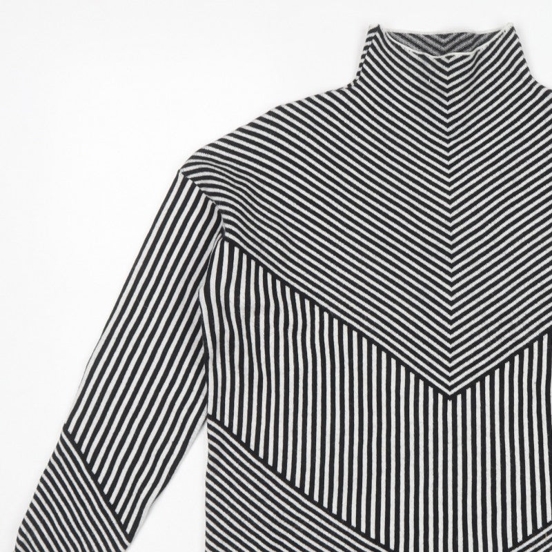 Tahari Women Black White Striped Mock Neck Knit Pullover Jumper M