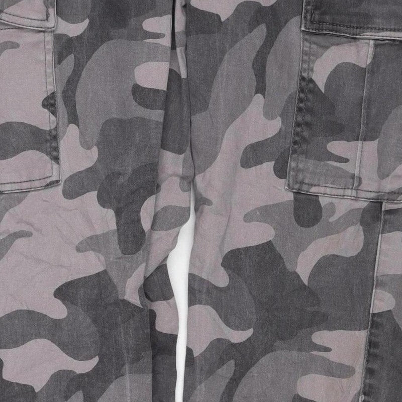Hollister Women’s Grey Camo XS Ultra High Rise Mom Jeans Cargo