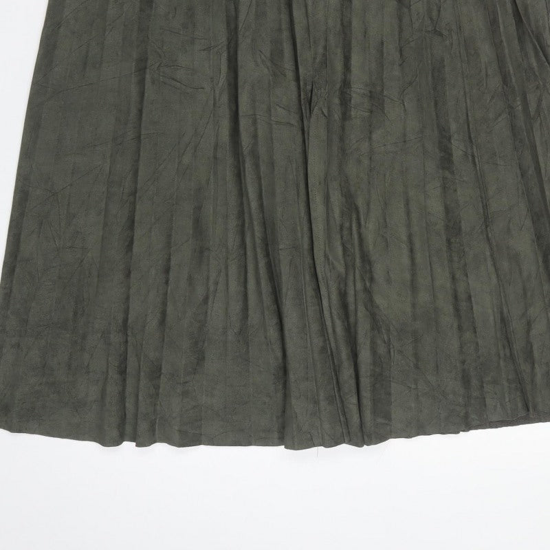 Reserved Women’s Green Size S Long Pleated A-Line Skirt