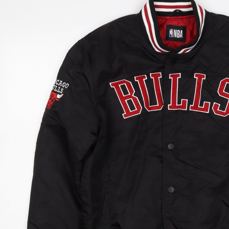 NBA Chicago Bulls Men’s Black XS Varsity Bomber Jacket Padded