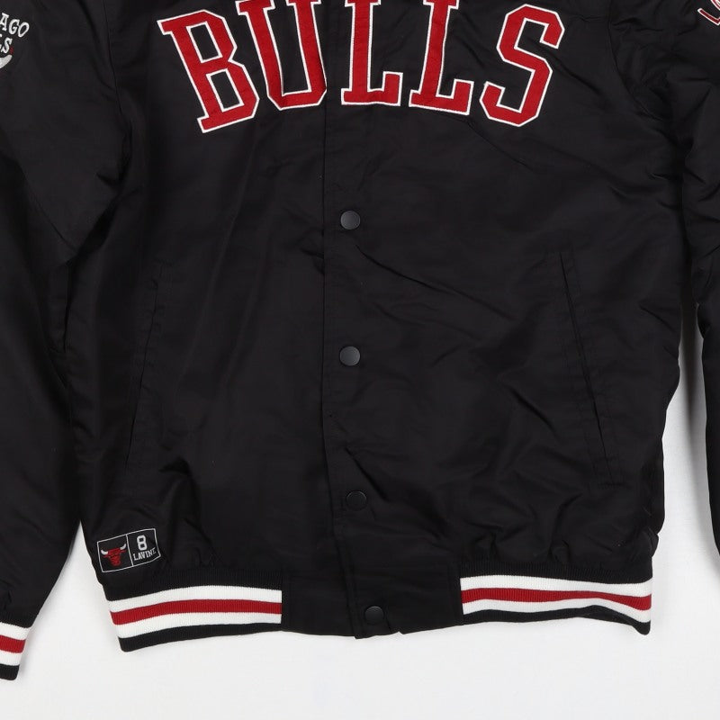 NBA Chicago Bulls Men’s Black XS Varsity Bomber Jacket Padded