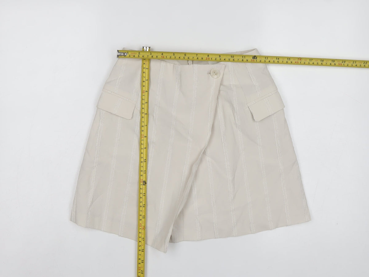 H&M Women Ivory UK 4 Cargo Skort Striped Pocket Short