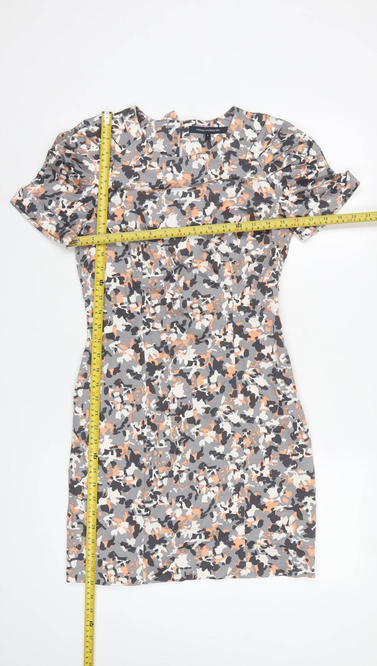 French Connection Women Grey Camo Print Size 8 Sheath Dress Belted