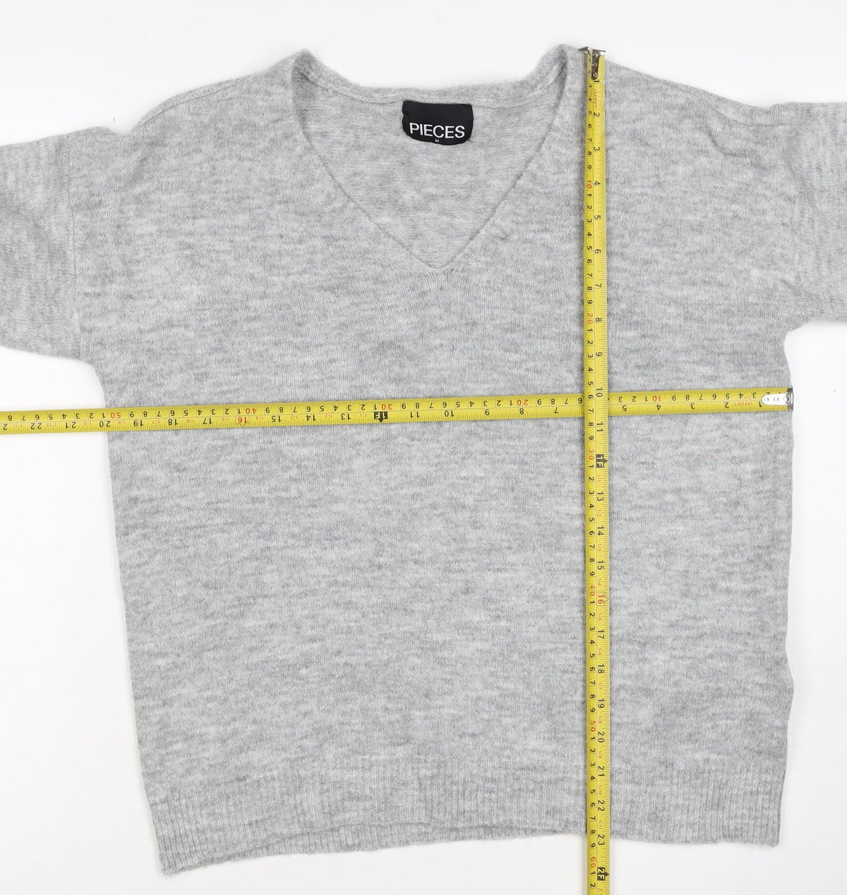 PIECES Women's Grey M V-Neck Knit Pullover Jumper